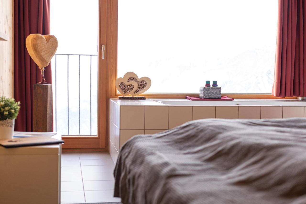 Venet Gipfelhuette Hotel Zams Ngoại thất bức ảnh