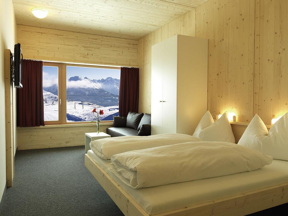 Venet Gipfelhuette Hotel Zams Ngoại thất bức ảnh